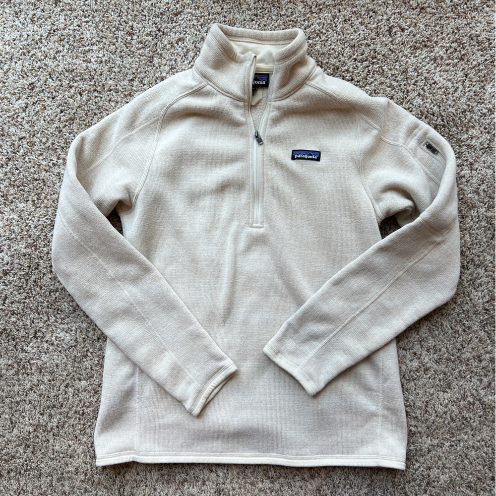 Patagonia Women's Cream Quarter-Zip Fleece Pullover